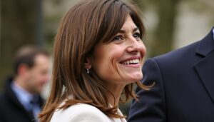 Julie Gayet attend un enfant de François Hollande : tout ce qu’il faut connaître